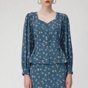Moussy floral blouse